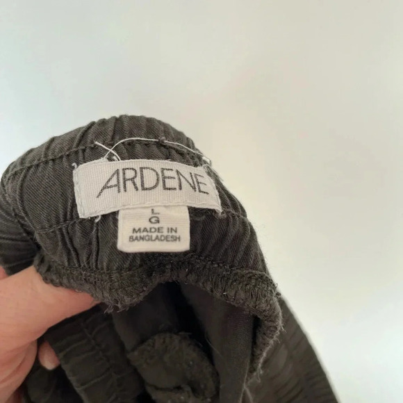 5/20$ Ardene kaki  joggings loose fit size large - Picture 3 of 6